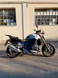 aBmw R1200R