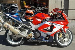 Honda cbr 929