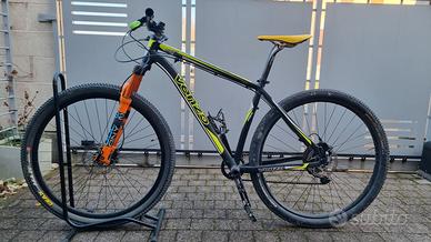 Mountain bike M