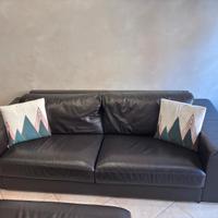 divano in pelle 