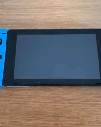 Nintendo Switch V1 + 2 Giochi