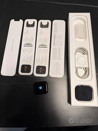 Apple Watch 5 44mm con un anno di vita