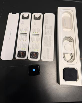 Apple Watch 5 44mm con un anno di vita