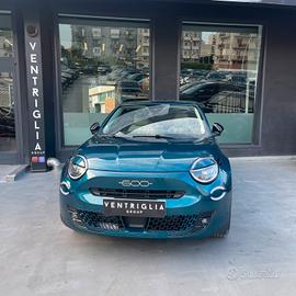 Fiat 600 Hybrid 101 CV DCT MHEV La Prima