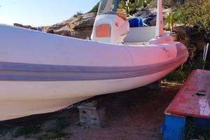 Gommone 6 metri con yahama 40/60 pronto boa