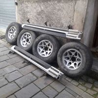 Cerchi lega e pedane laterali Mitsubishi L200