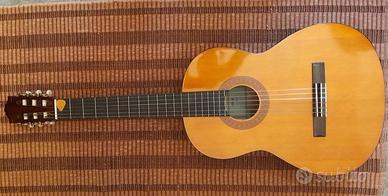 CHITARRA YAMAHA C-40