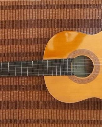 CHITARRA YAMAHA C-40