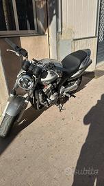 Honda hornet 900 2002