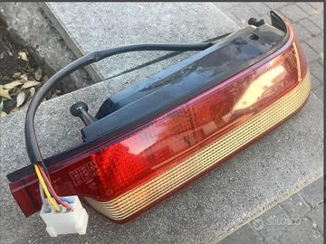 Faro posteriore alfa romeo spider