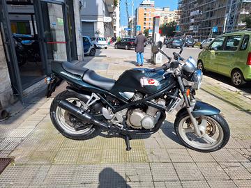 Suzuki Bandit 400