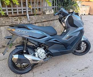 KL BRERA 300cc SCOOTER MOT. PIAGGIO LC