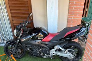 Suzuki gsr 600