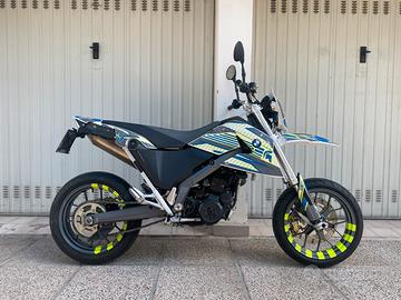 Bmw G650 xmoto (simil ktm smc r/ husqvarna 701)