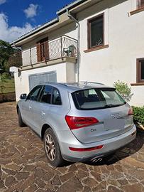AUDI Q5 quattro 