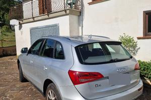 AUDI Q5 quattro 