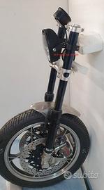 CAFE RACER AVANTRENO FORCELLE OHLINS PINZE BREMBO