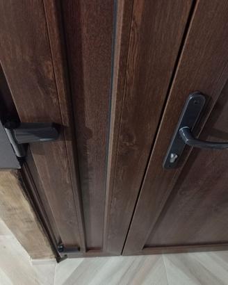 Portone in PVC