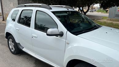 (Immediato realizzo)Dacia Duster 1.5 gancio traino