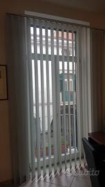 Tenda a bande verticali