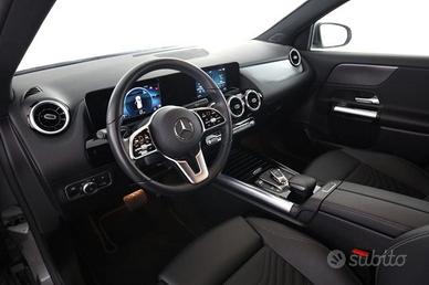 MERCEDES-BENZ CLA sse GLA GLA 220 d Automatic 4M