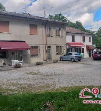 Casa indipendente di 116 m² con 5 locali e box aut