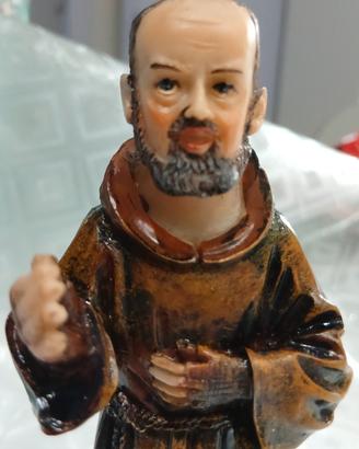 Statua San Padre Pio da Pietralcina in resina
