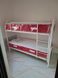 3 LETTI A CASTELLO BIANCHI CON 6 MATERASSI ORTOPED