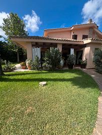 Villa con giardino a Mondello