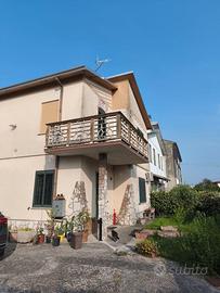 Casa parzialmente ristrutturata