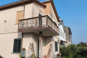 Casa parzialmente ristrutturata