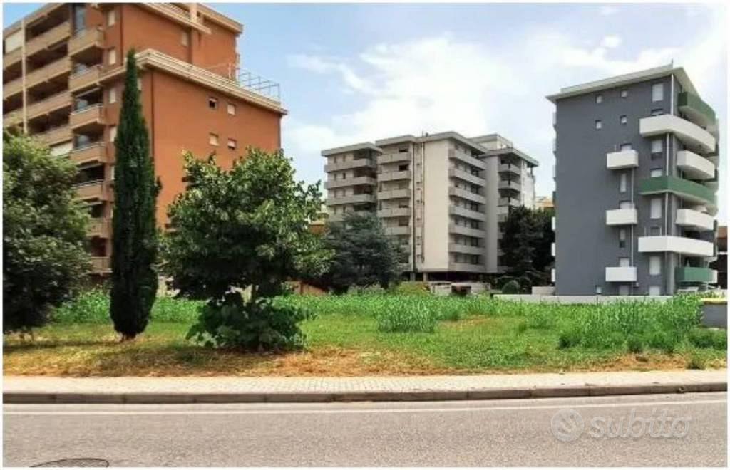 Immobile in asta di 1236 m² a Pesaro - Vista 2