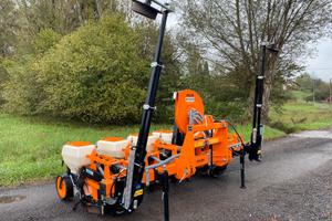 Seminatrice a FALCIONI a 6 file MA.AG