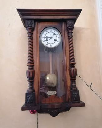 Orologio a pendolo da parete