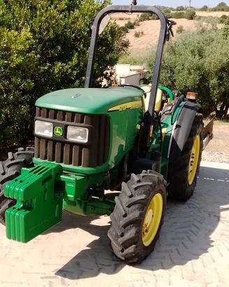 Trattore 60cv JohnDeere 5215 F