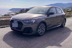 AUDI A1 30tfsi S tronic