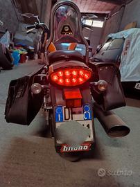 Moto custom aquila 650