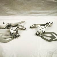 COPPIA PEDANE ORIGINALI ANTERIORI PILOTA PER BMW S