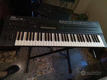 Sintetizzatore Yamaha Dx7 II