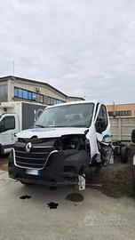 Renault Master incidentato