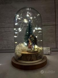 Presepio artigianale con luci