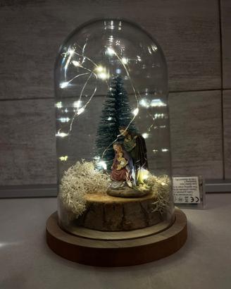 Presepio artigianale con luci