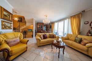 Elegante villetta di ampia metratura