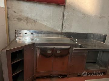 Retro banco e bancone refrigerato, in accio inox