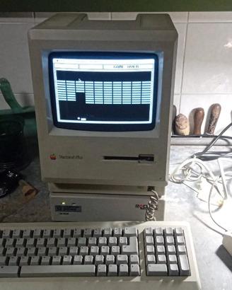 Macintosh plus