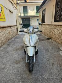 Piaggio Beverly 300 IE