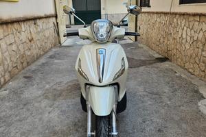 Piaggio Beverly 300 IE