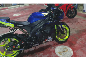 Moto Yamaha r1