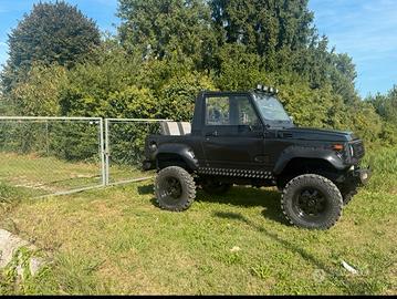 Suzuki samurai sj500