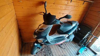 Scooter Aprilia SR 50 GP1